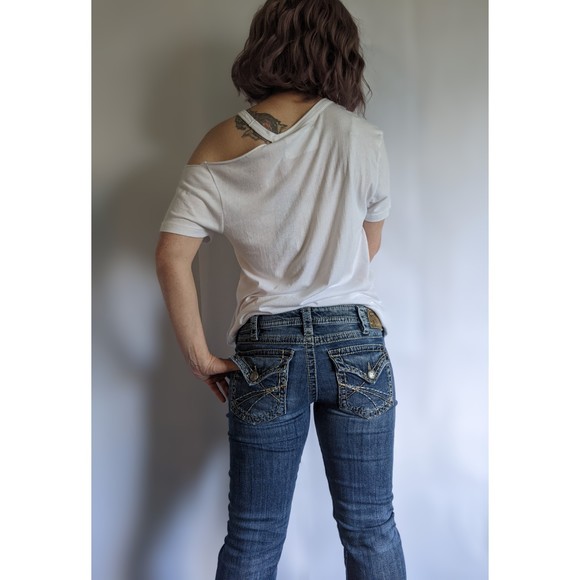 Silver Jeans Co. Pioneer, 30W/31L. Low rise, boot cut, buttoned butt - Picture 7 of 11